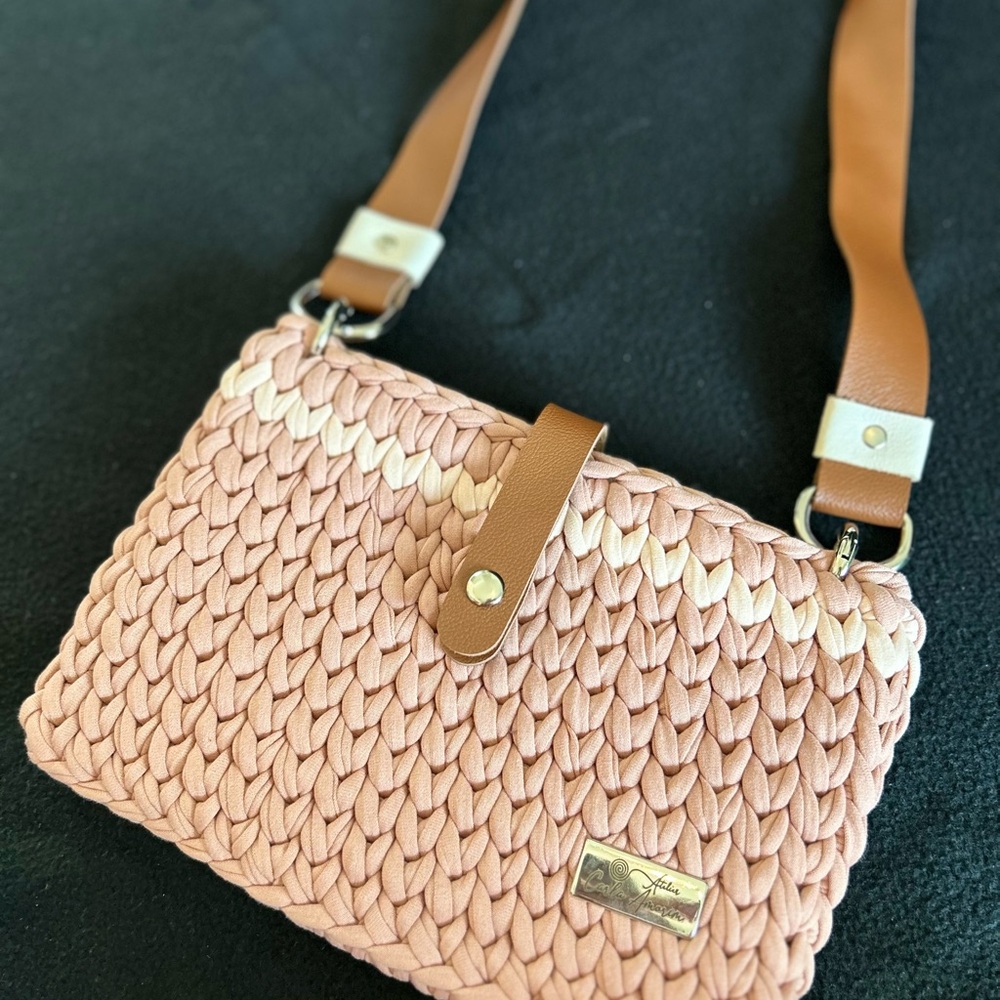 Cross crochet bag with a beautiful handle, new . Perfect condition